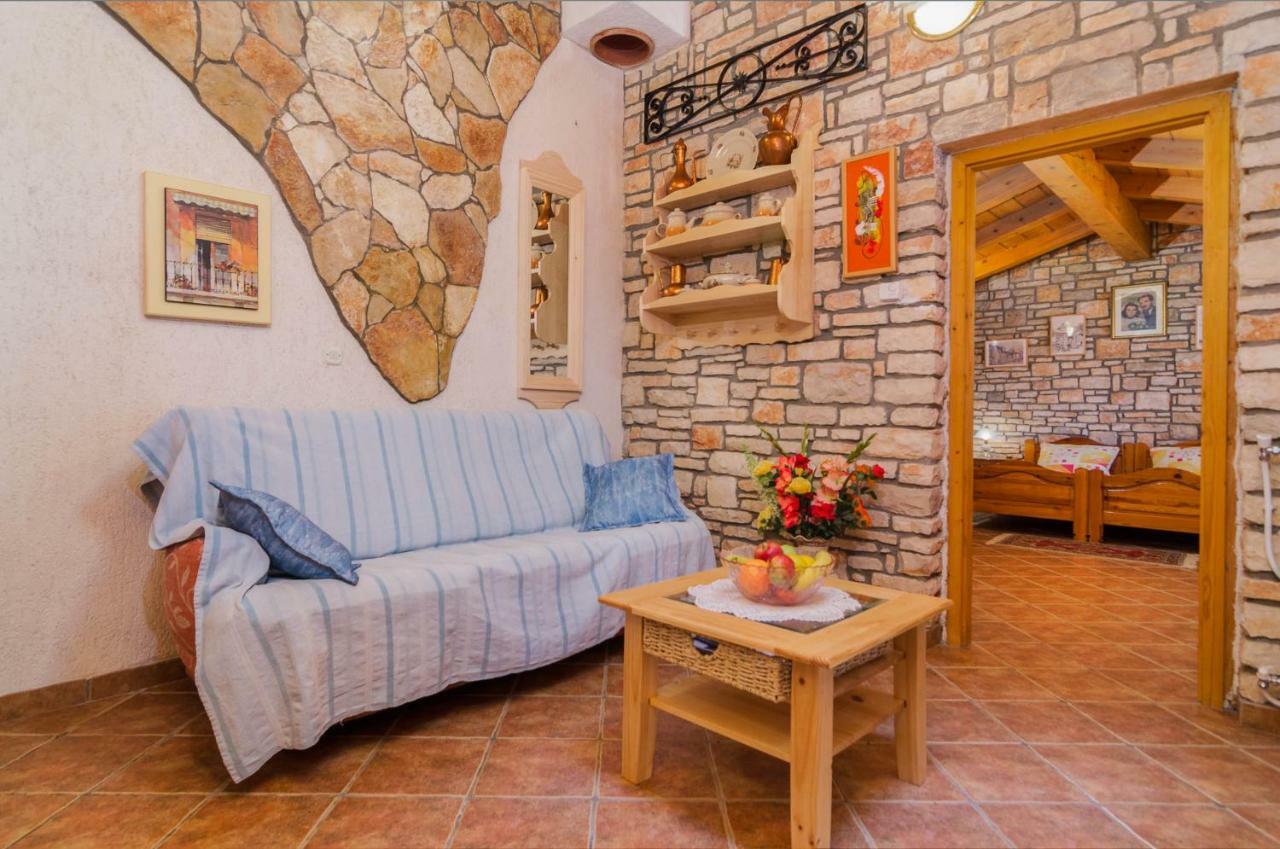 Apartments Marija&Pepa Rovinj Bagian luar foto
